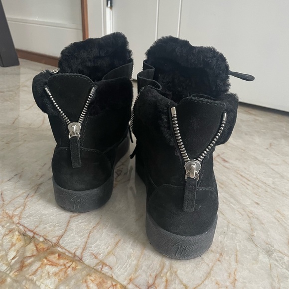 Giuseppe Zanotti Shearling Sneaker - Picture 6 of 9